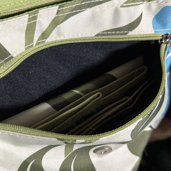 Ju-Ju-Be Crossbody Bag Lightweight Tote Bag 10 x 14 - Picture 14 of 14